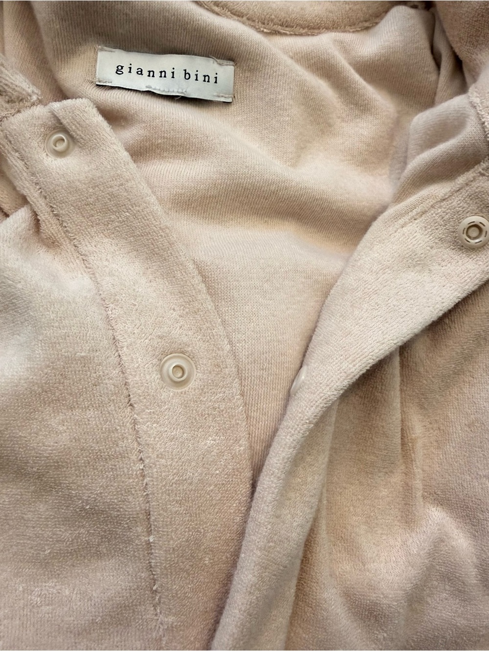 Gianni Bini Light Beige Terry Short Sleeve Elisa Romper with belt and Hat - Picture 6 of 8